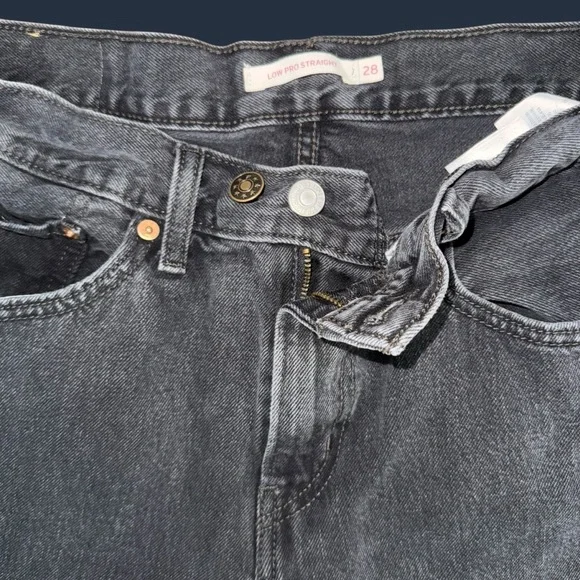 Black Levi’s Low Pro Straight Jeans - Picture 7 of 16